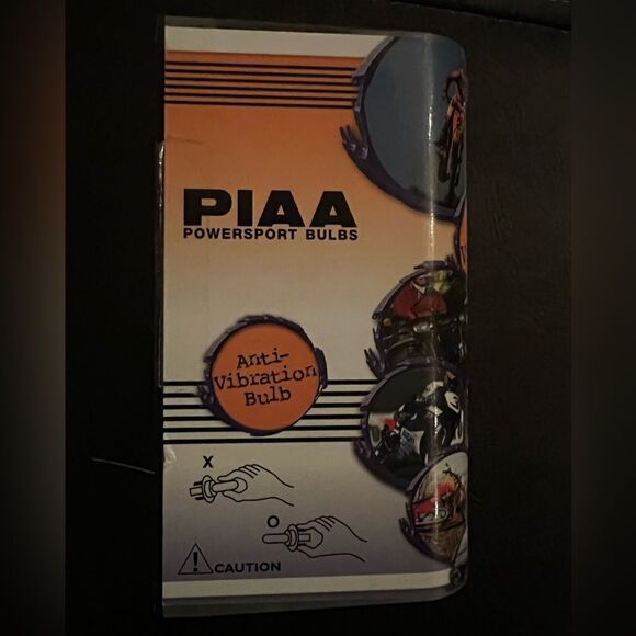 Piaa H4 Xtreme White Plus Halogen Bulb 60/55W=110/100W - 70456 - Picture 5 of 5
